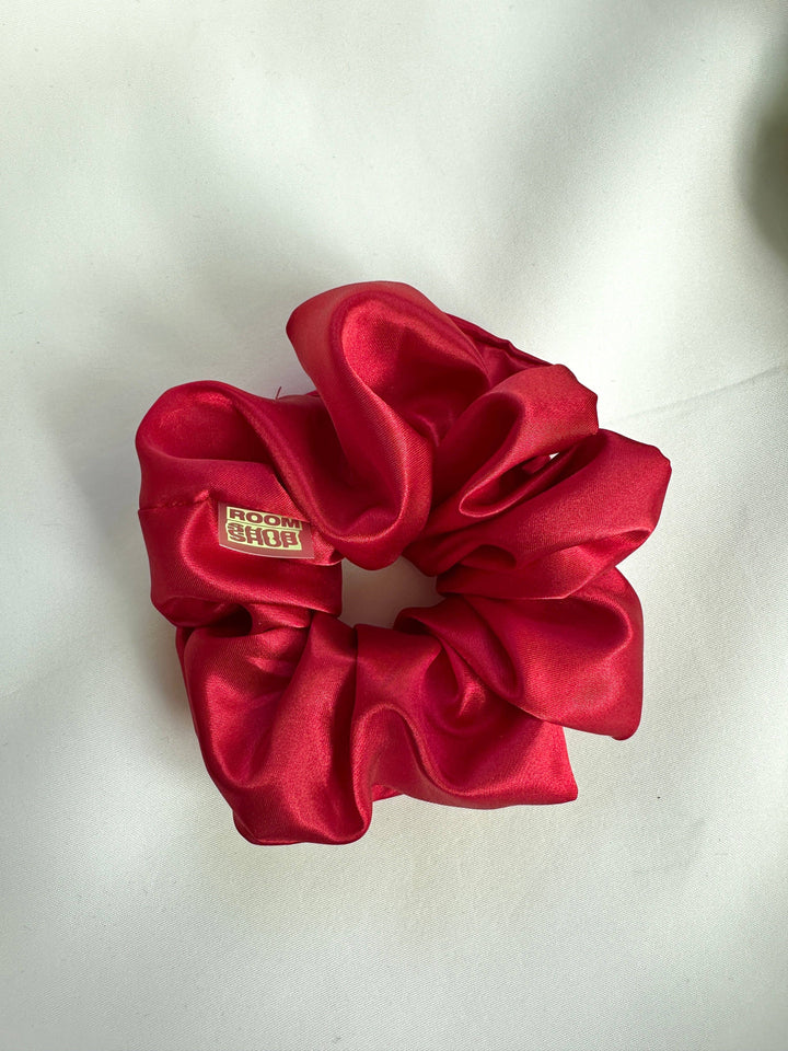 Mini Satin Scrunchie: Peach