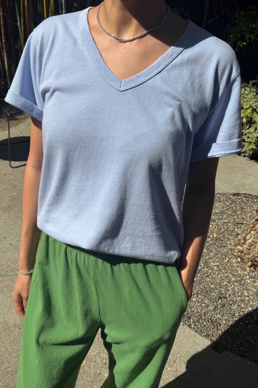 La Vie Tee - Made with Organic Cotton: Carbon