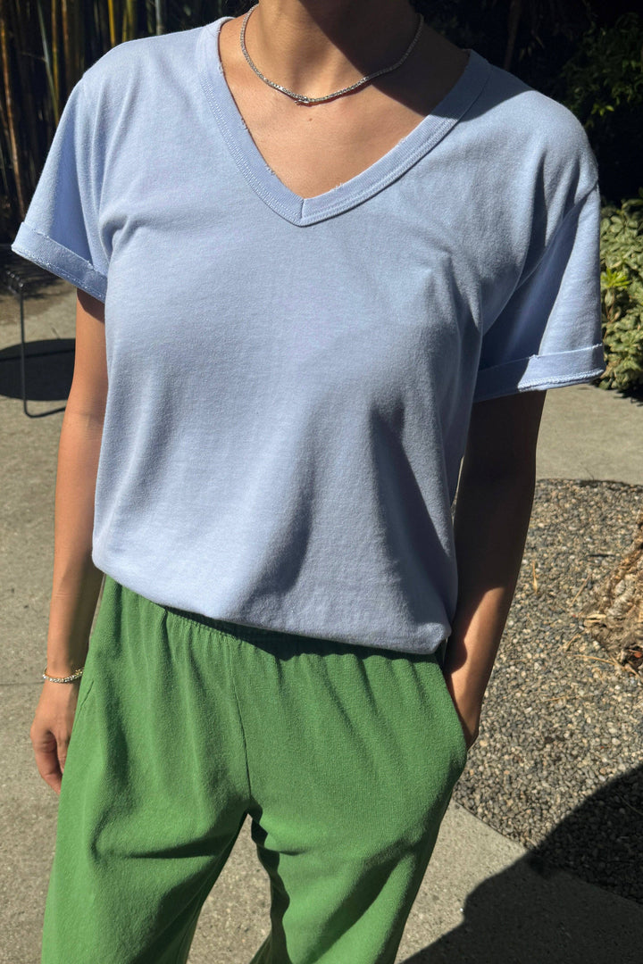 La Vie Tee - Made with Organic Cotton: Carbon