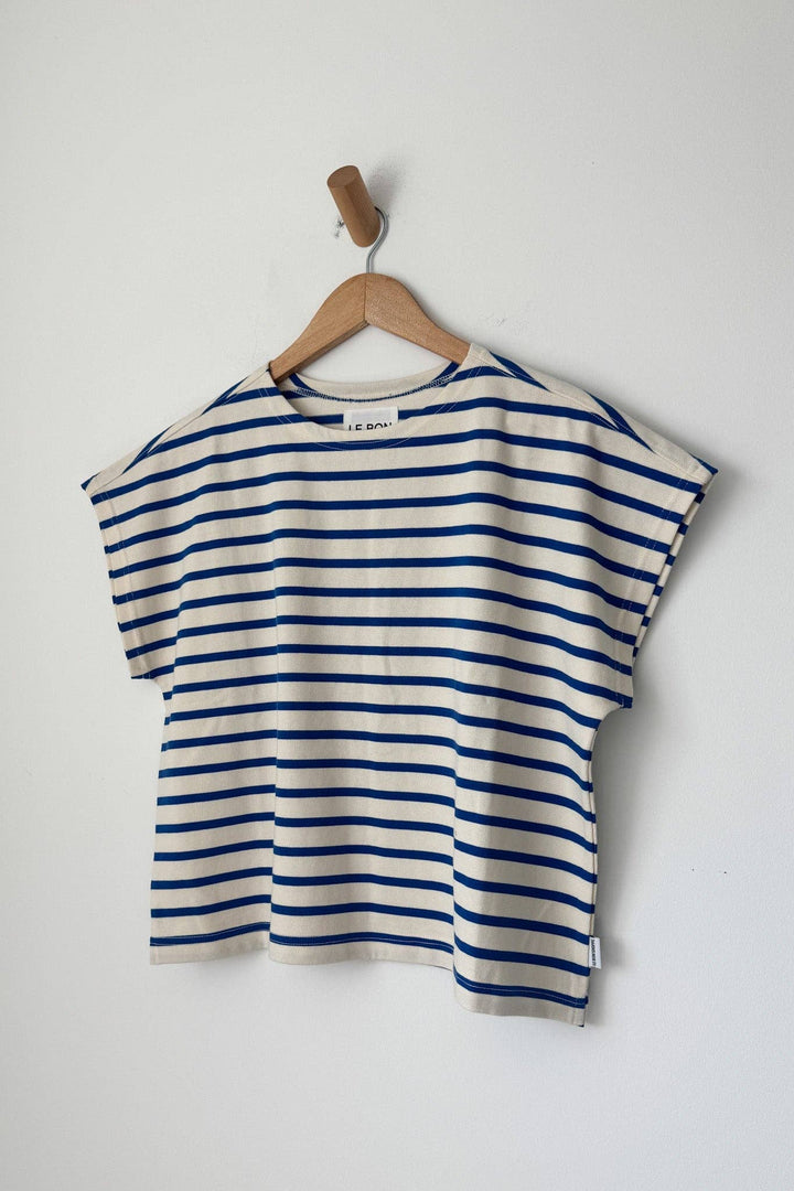 Manon Tee: BLUE STRIPE ON CREAM