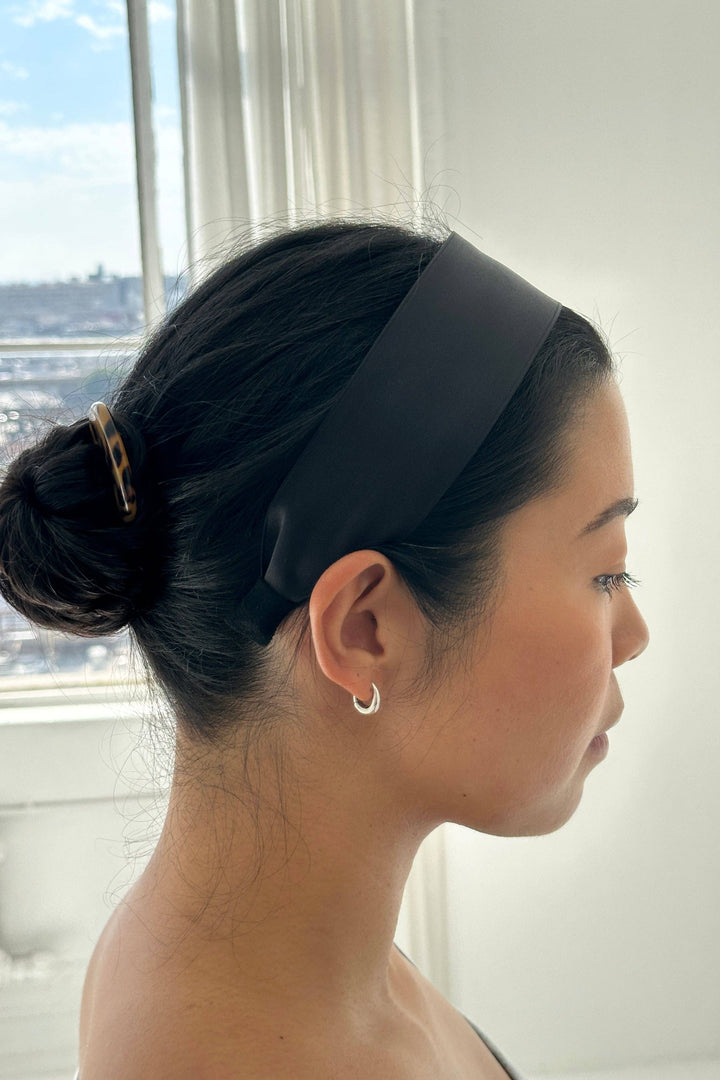 Le Bon Olivia Headband: Ebony
