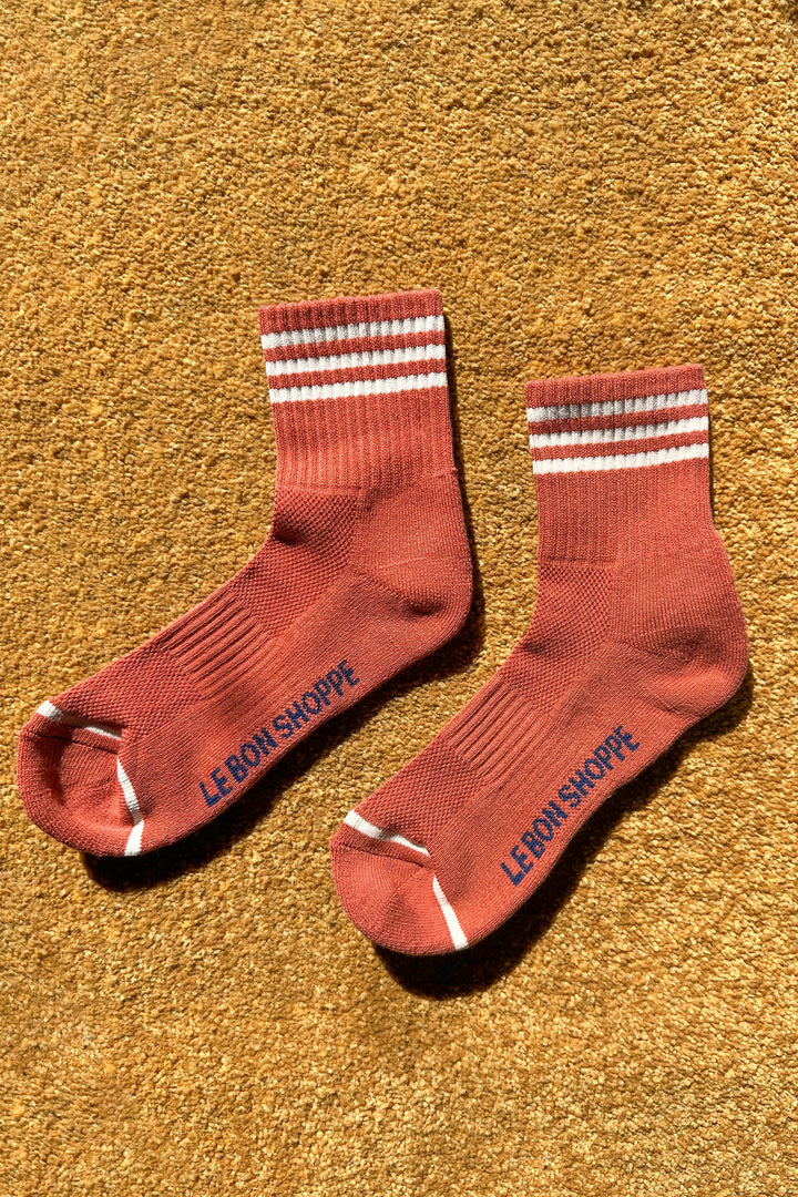 Girlfriend Socks: Mahogany