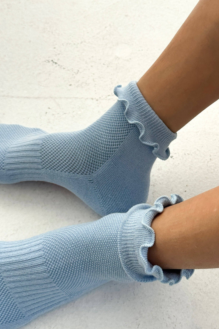 Ruffled Hugger Crew Socks: VANILLA / RED