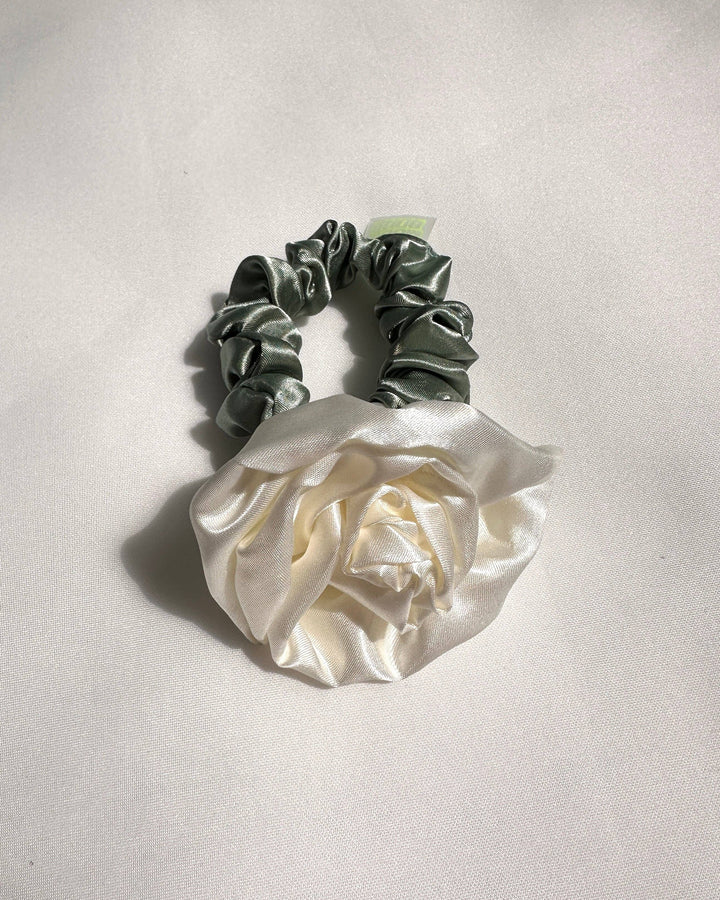 Rosette Scrunchie: Orchid