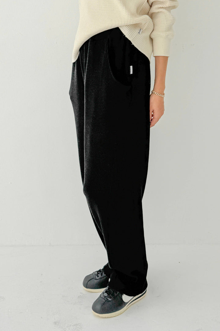 Le Bon Waffle Lo Pants: TRUE BLACK