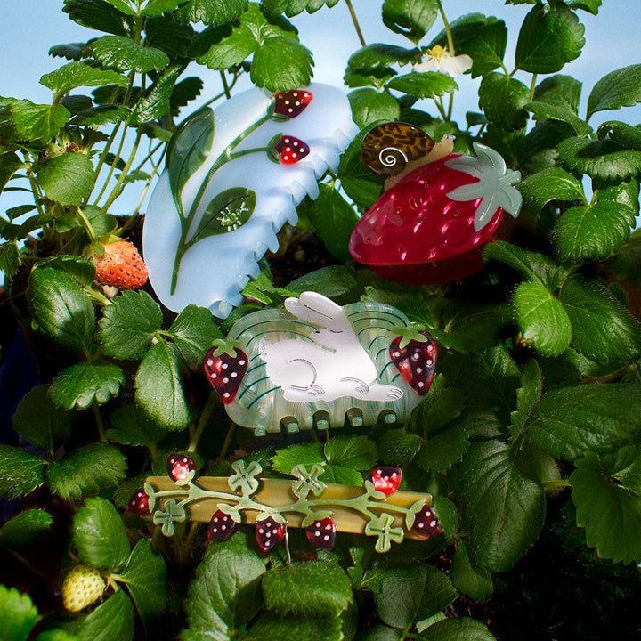 Forest Berry Claw - Strawberry Green Beetle Hair Clip