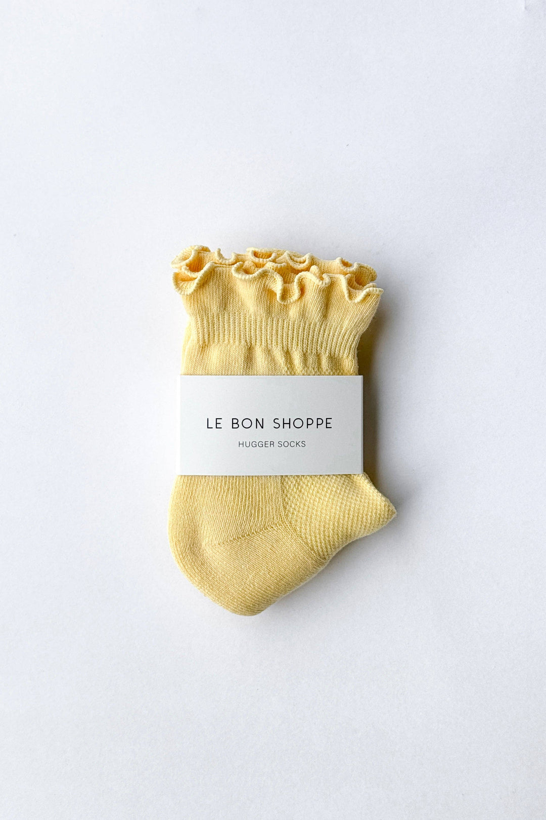 Ruffled Hugger Crew Socks: BANANA CREAM / RED
