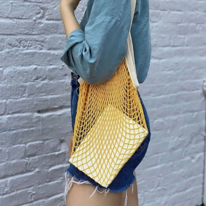 The french market bag no.2 in yolk: Yolk