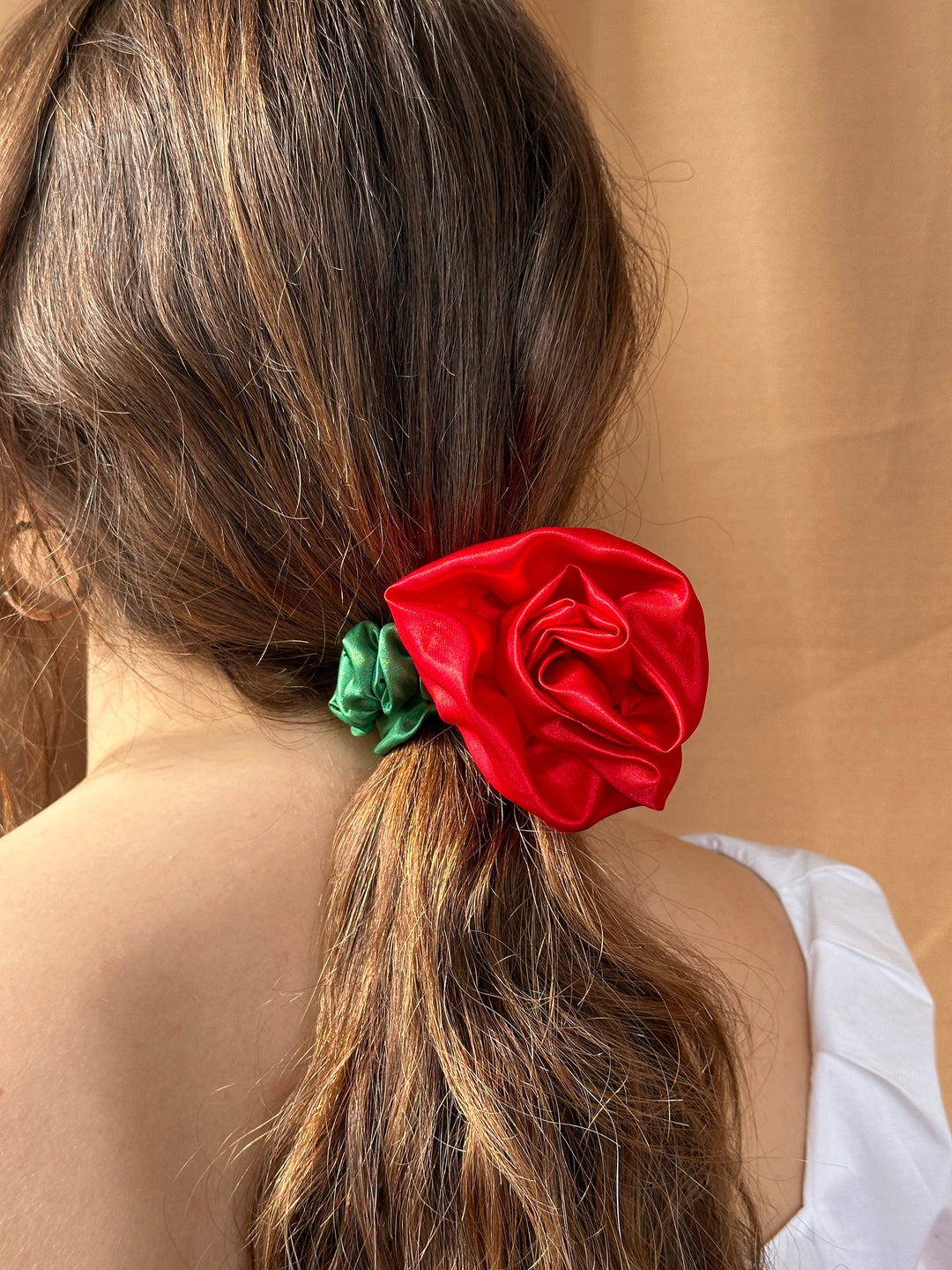 Rosette Scrunchie: Peach