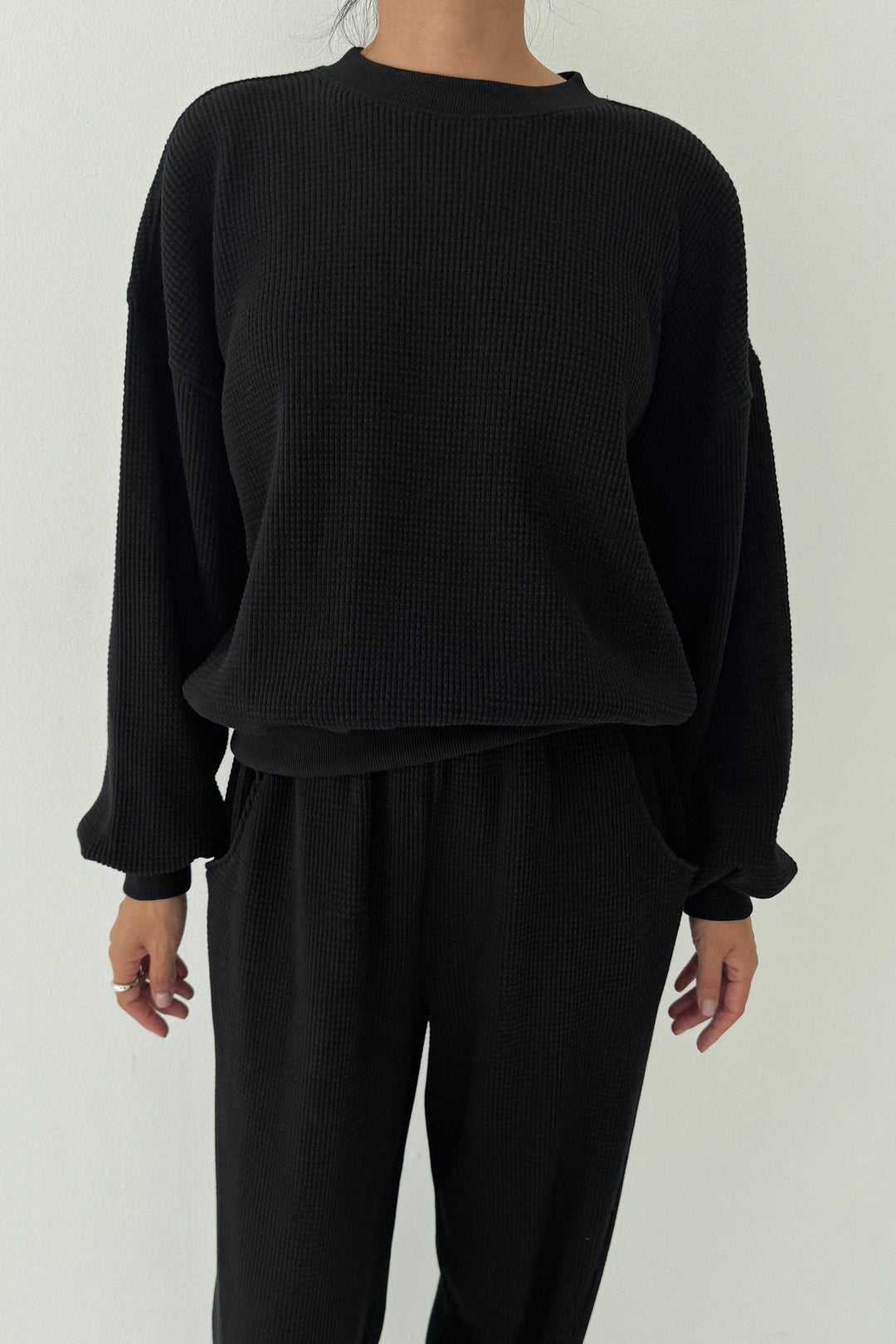 Le Bon Waffle Core Sweatshirt: TRUE BLACK
