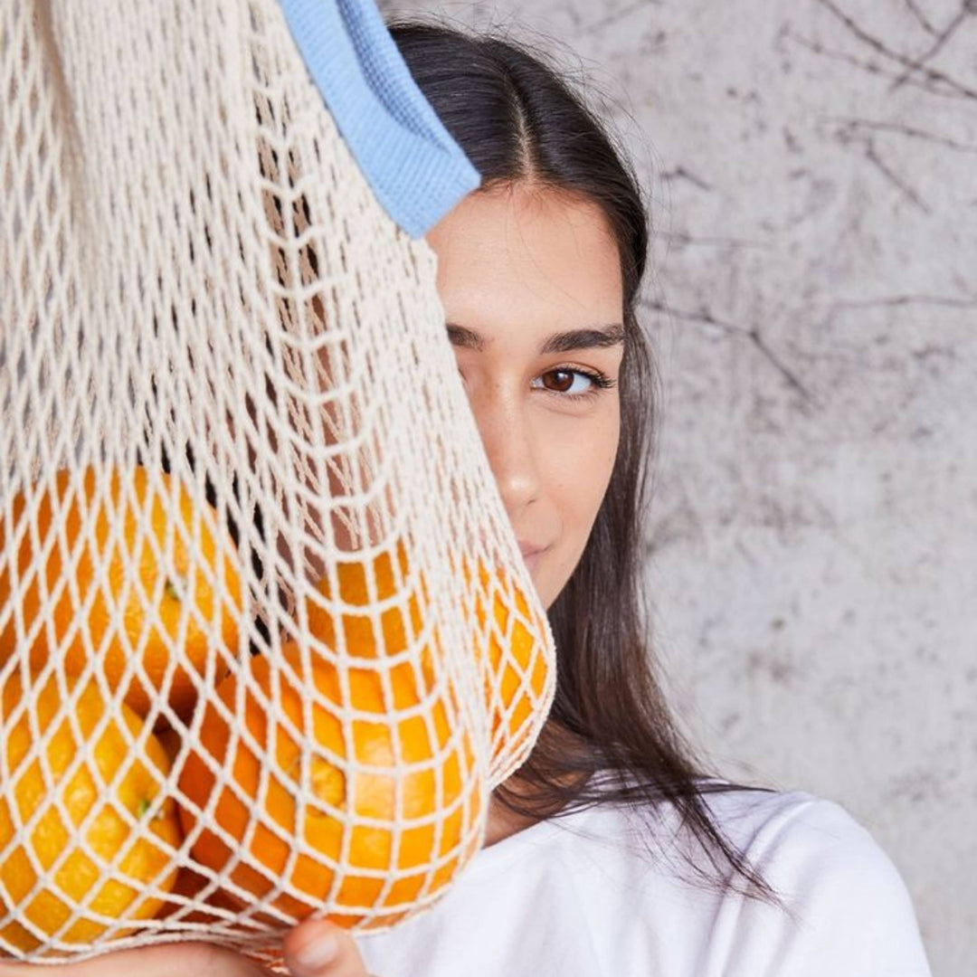 The french market bag two tone: French blue/wheat