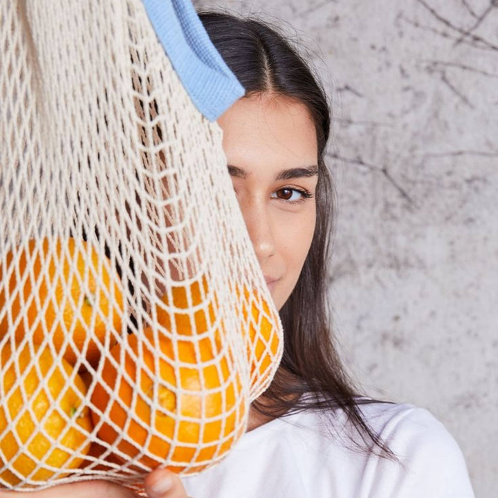 The french market bag two tone: French blue/wheat