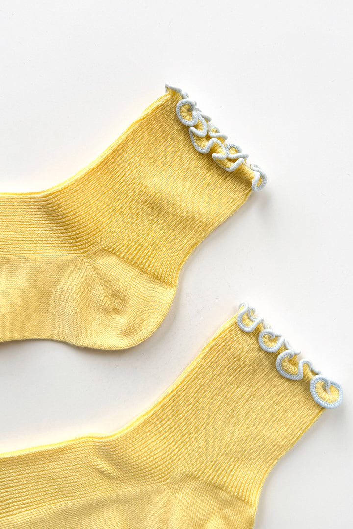 The Petite Ruffled Modal Socks: BUTTER / BABY BLUE