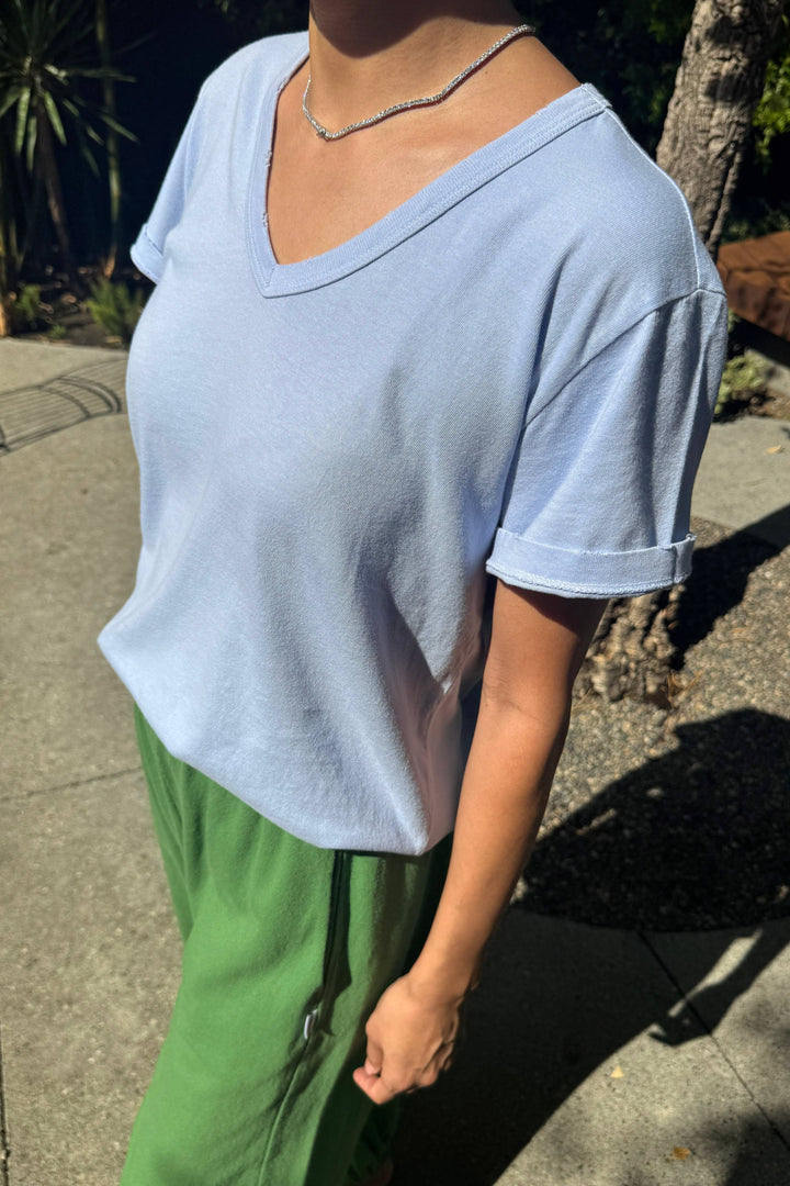 La Vie Tee - Made with Organic Cotton: Carbon