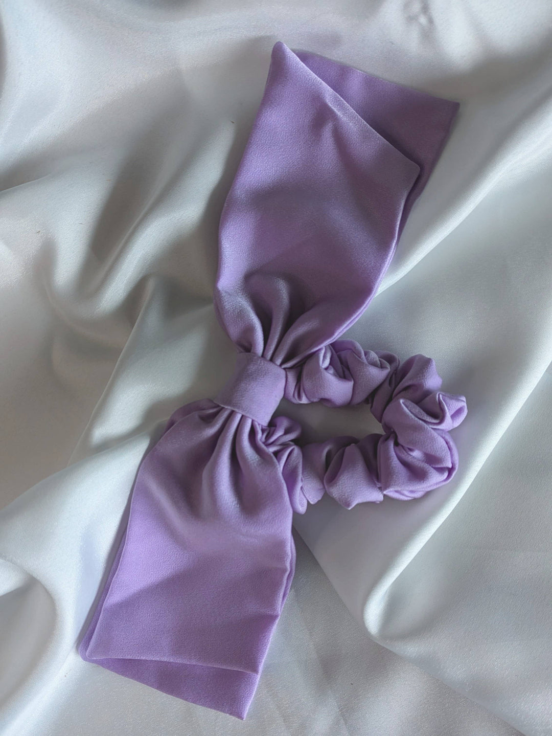 Handmade Silk Satin Hair Bow Scrunchies: White