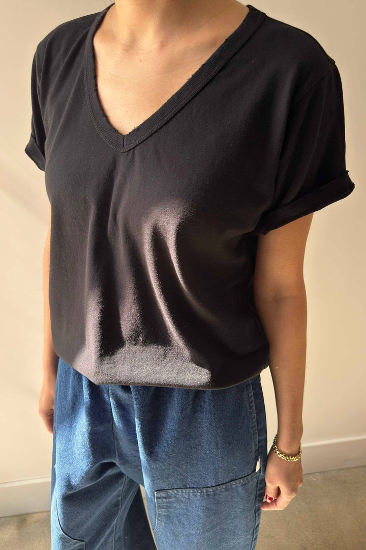 La Vie Tee - Made with Organic Cotton: Carbon