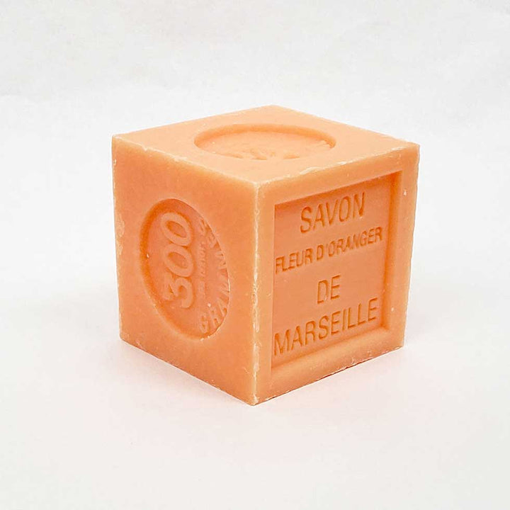 Perfumed Marseille soap block - 300g - La Licorne: 300g / Lily of the valley